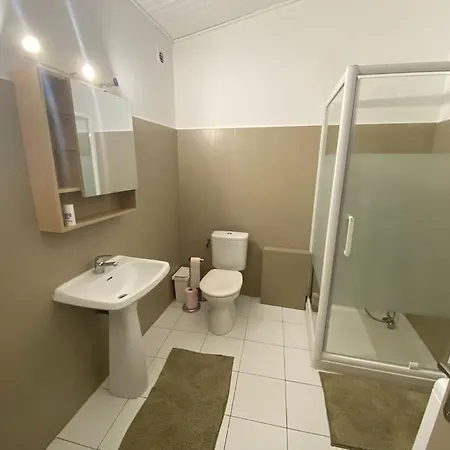 Apartment T3 Avec Terrasse Au Coeur De Portovecchio *