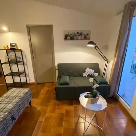 Apartment T3 Avec Terrasse Au Coeur De Portovecchio *